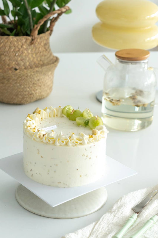 Learn to bake Jasmine Osmanthus Green Grape Cake