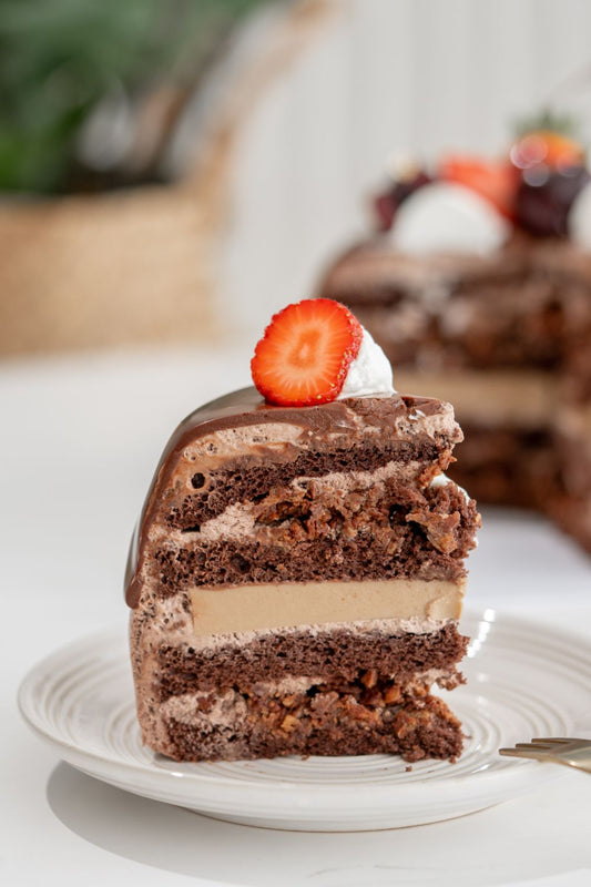 Chocolate Strawberry Dome Cake Baking & Decoration Class