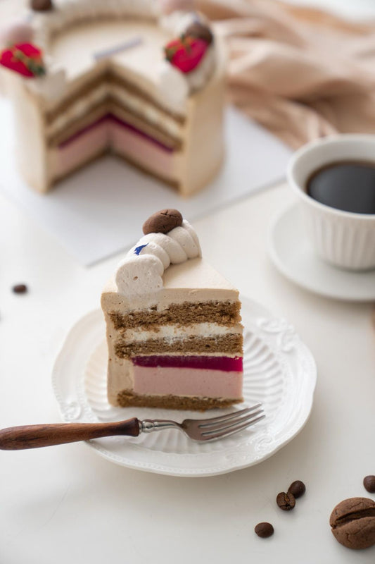 Strawberry Latte Cake Baking & Decoration Class