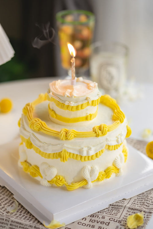 Belle Mini 2 Tier Vintage Cake Decorating Workshop