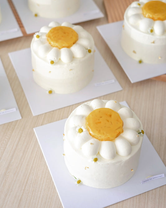 Mango Pomelo Fresh Cream Cake
