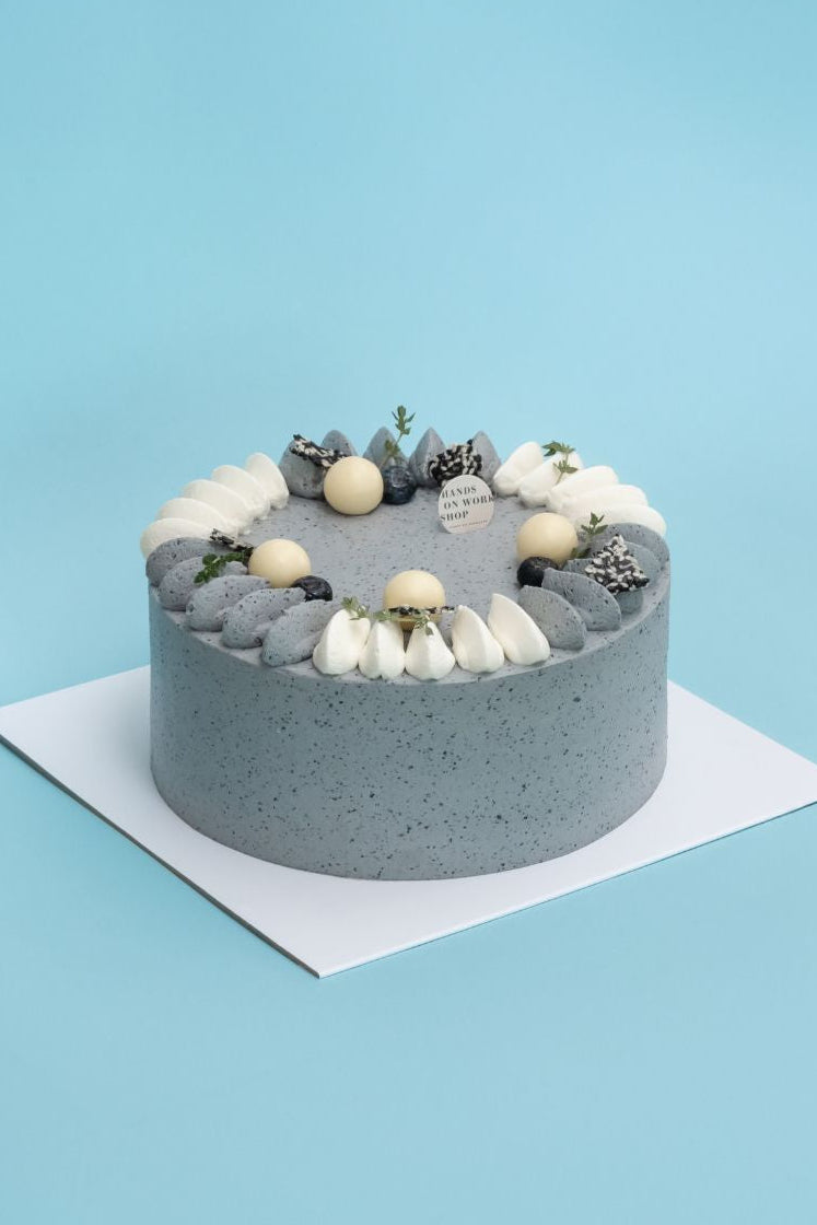 Black Sesame Yuzu Cake