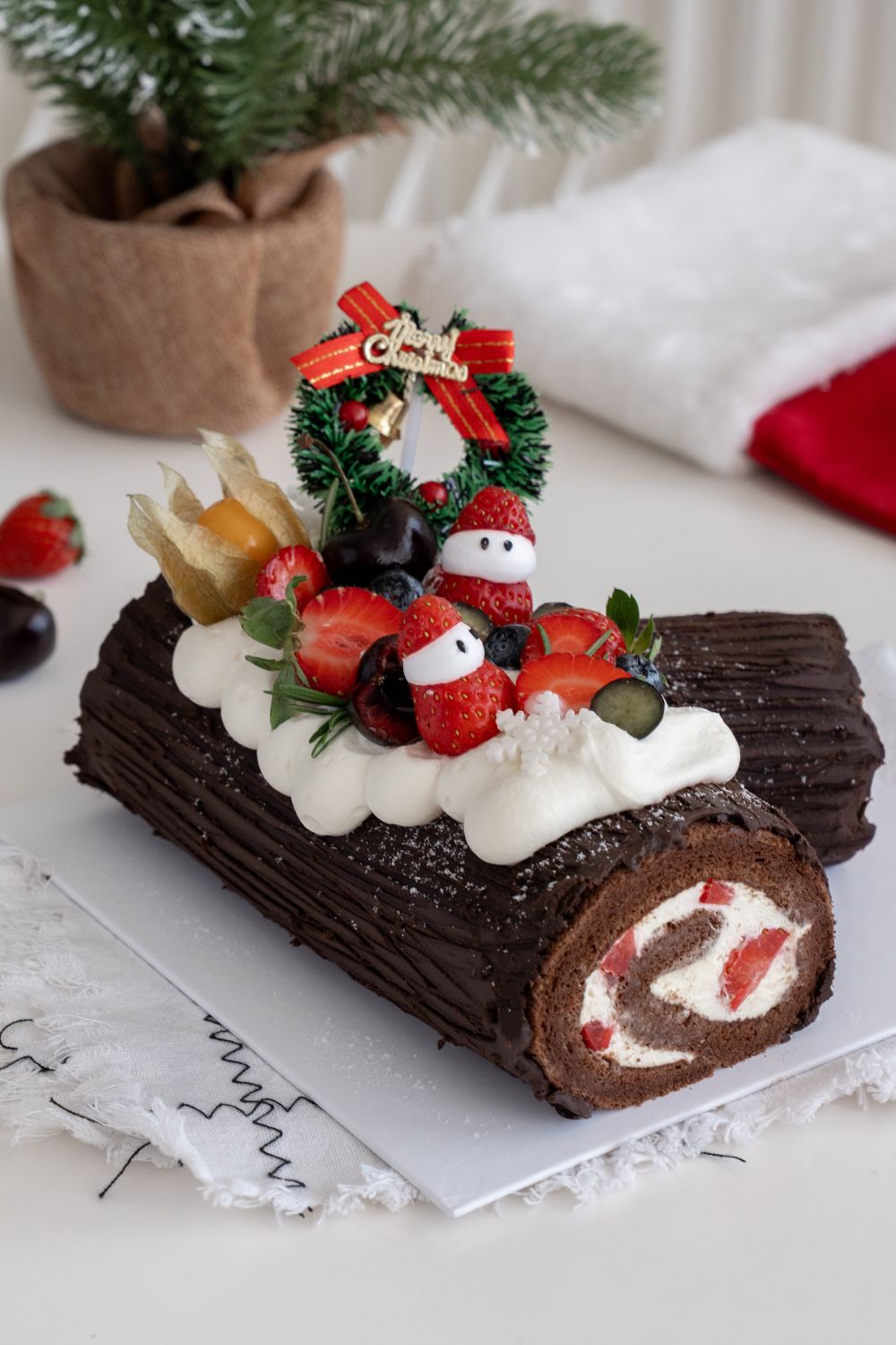 Christmas Yule Log Baking & Decoration Class
