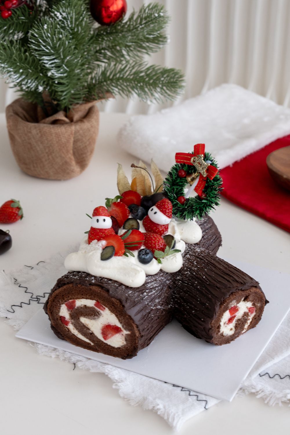Christmas Yule Log Baking & Decoration Class