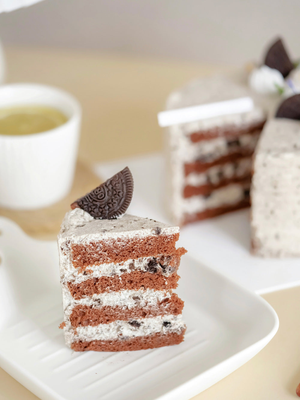 Chocolate Oreo Cake made with Chocolate Sponge Cake, Oreo Cookies & Oreo Chantilly Cream