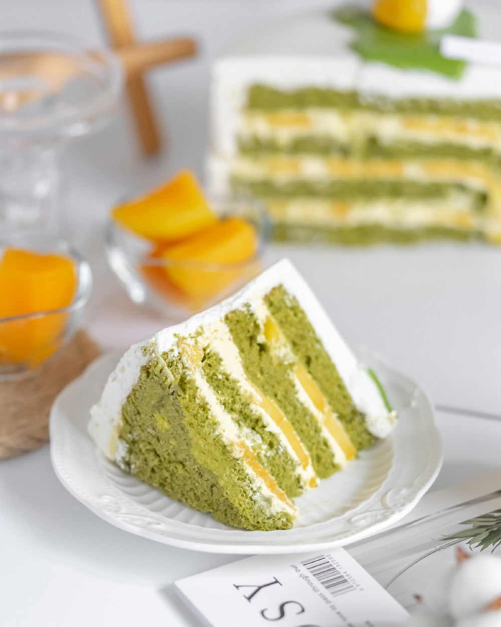  Matcha Mango Cake with mango fresh cream, fresh mango slices, Chantilly cream & matcha ganache